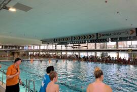 Kreisschulsportfest Schwimmen im Neusser Stadtbad ein voller Erfolg